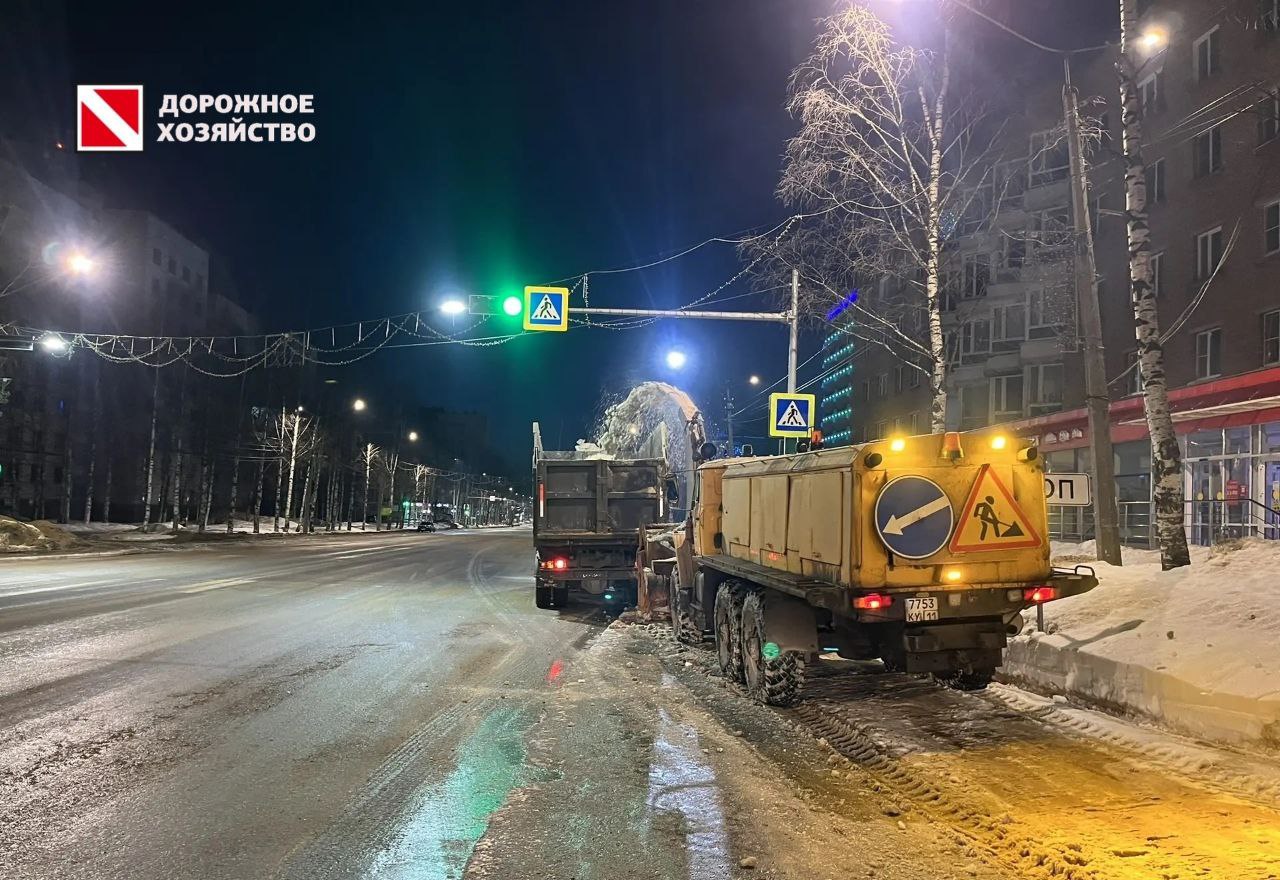 Максим Мартышин: Друзья, наши дорожники не перестают работать ни днем, ни ночью Максим Мартышин: Друзья, наши дорожники не перестают работать ни днем, ни ночью