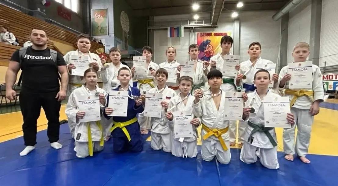 Максим Мартышин: Друзья!. Наши юные дзюдоисты достойно представили Сыктывкар на республиканских соревнованиях Максим Мартышин: Друзья!. Наши юные дзюдоисты достойно представили Сыктывкар на республиканских соревнованиях