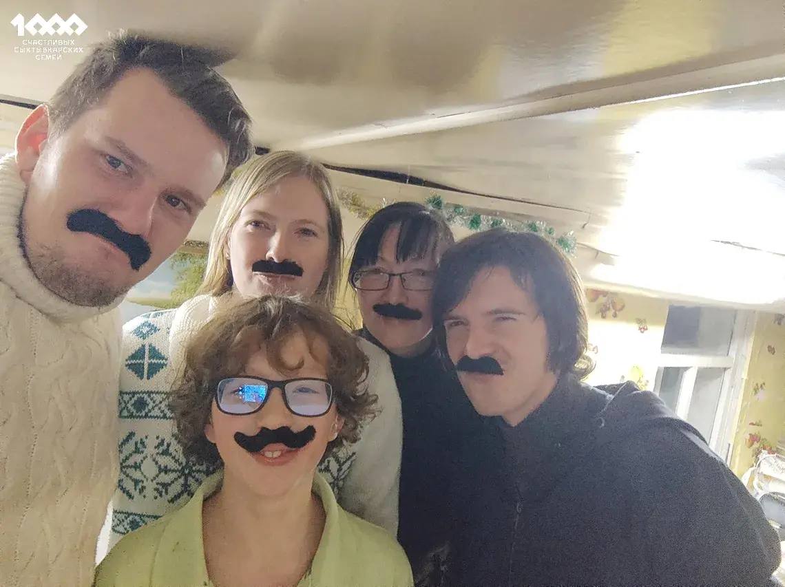 Максим Мартышин: Ещё одна семья присоединилась к нашей доброй акции «1000 счастливых сыктывкарских семей» Максим Мартышин: Ещё одна семья присоединилась к нашей доброй акции «1000 счастливых сыктывкарских семей»