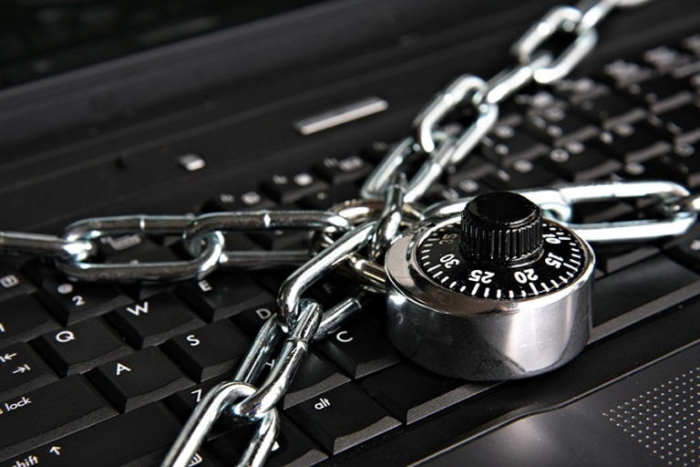 Нецензурная лексика в сети: штрафы за «плохие слова» становятся реальностью