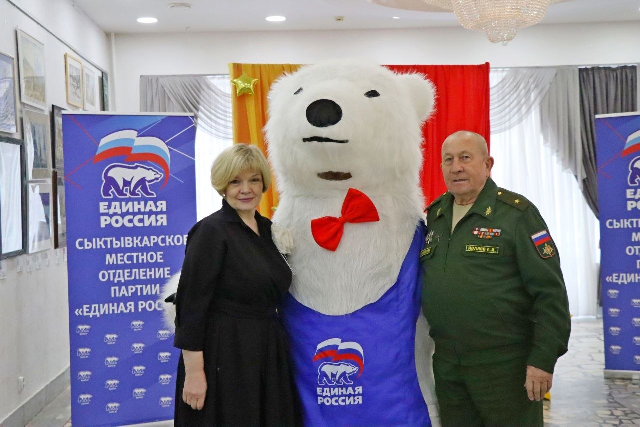 В Сыктывкаре прошел шестой фестиваль «Сыны Отечества» В Сыктывкаре прошел шестой фестиваль «Сыны Отечества»