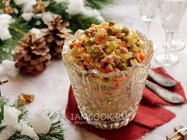 Как приготовить идеальный салат «Оливье»: 10 необычных рецептов на любой вкус