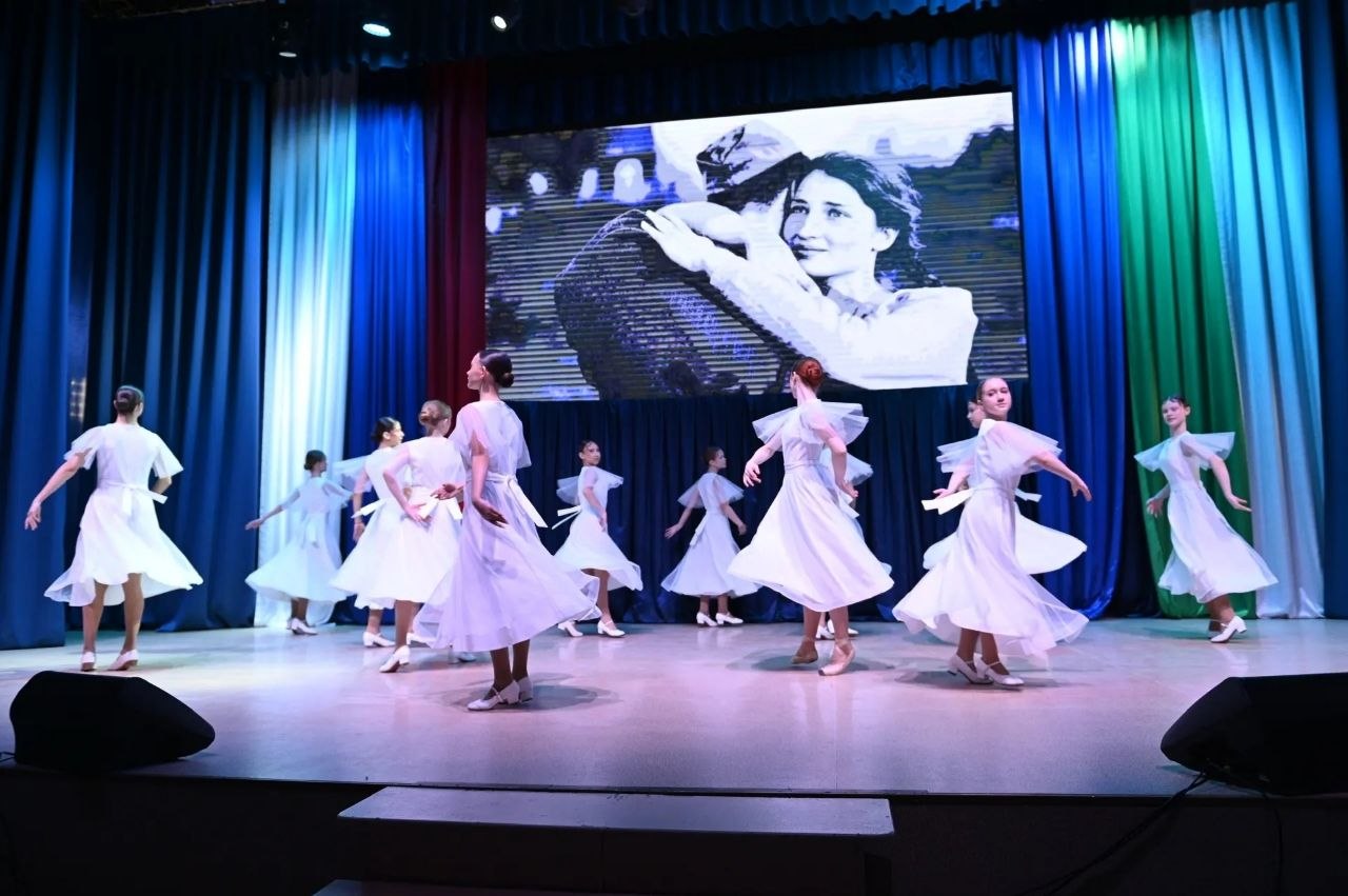 В Сыктывкаре прошел шестой фестиваль «Сыны Отечества» В Сыктывкаре прошел шестой фестиваль «Сыны Отечества»