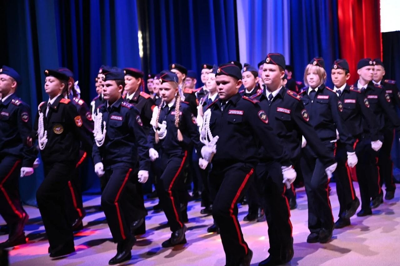 В Сыктывкаре прошел шестой фестиваль «Сыны Отечества» В Сыктывкаре прошел шестой фестиваль «Сыны Отечества»