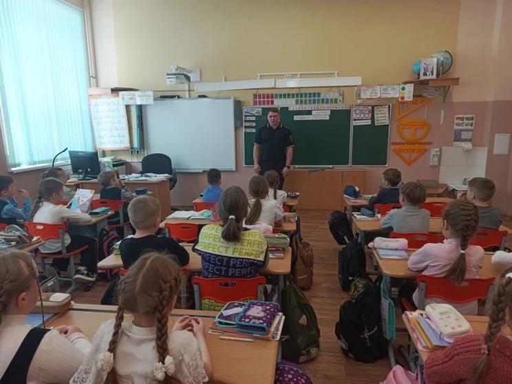 Госавтоинспекция Сыктывкара проводит профилактическое мероприятие «У ПДД каникул нет!» Госавтоинспекция Сыктывкара проводит профилактическое мероприятие «У ПДД каникул нет!»