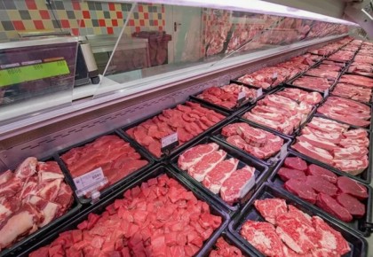 Как выбрать качественное мясо: секреты от продавщицы