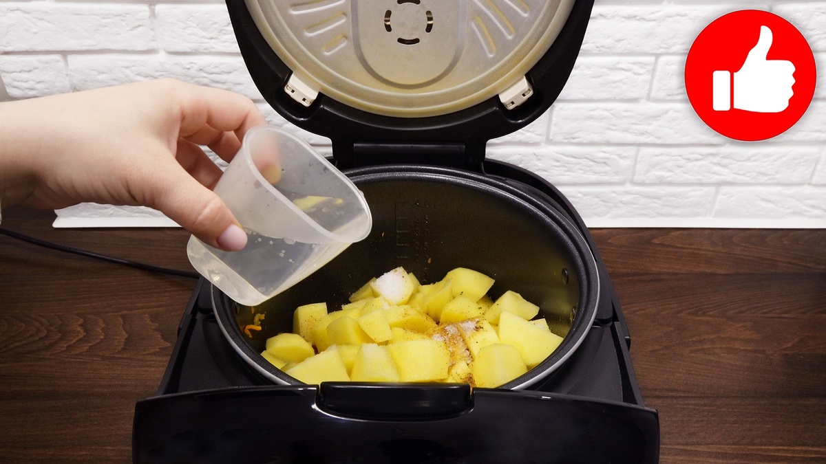 Непревзойденное рагу из свинины с картошкой в мультиварке