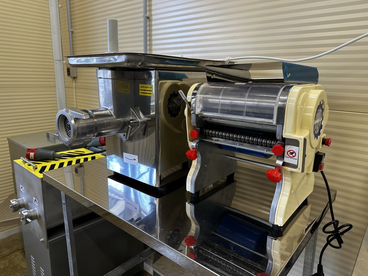 В Корткеросском районе построили новый убойный пункт с цехом переработки В Корткеросском районе построили новый убойный пункт с цехом переработки