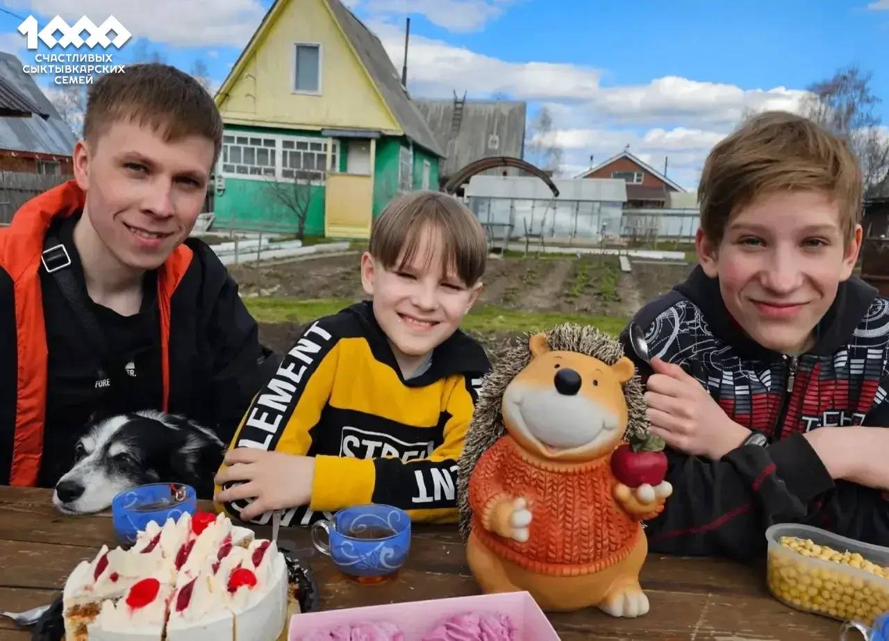 Максим Мартышин: Друзья, сегодня хочу познакомить вас с семьей Корепиных - удивительно гармоничной и творческой Максим Мартышин: Друзья, сегодня хочу познакомить вас с семьей Корепиных - удивительно гармоничной и творческой