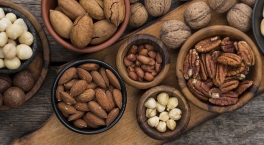 Как сохранить орехи свежими: эффективные методы хранения