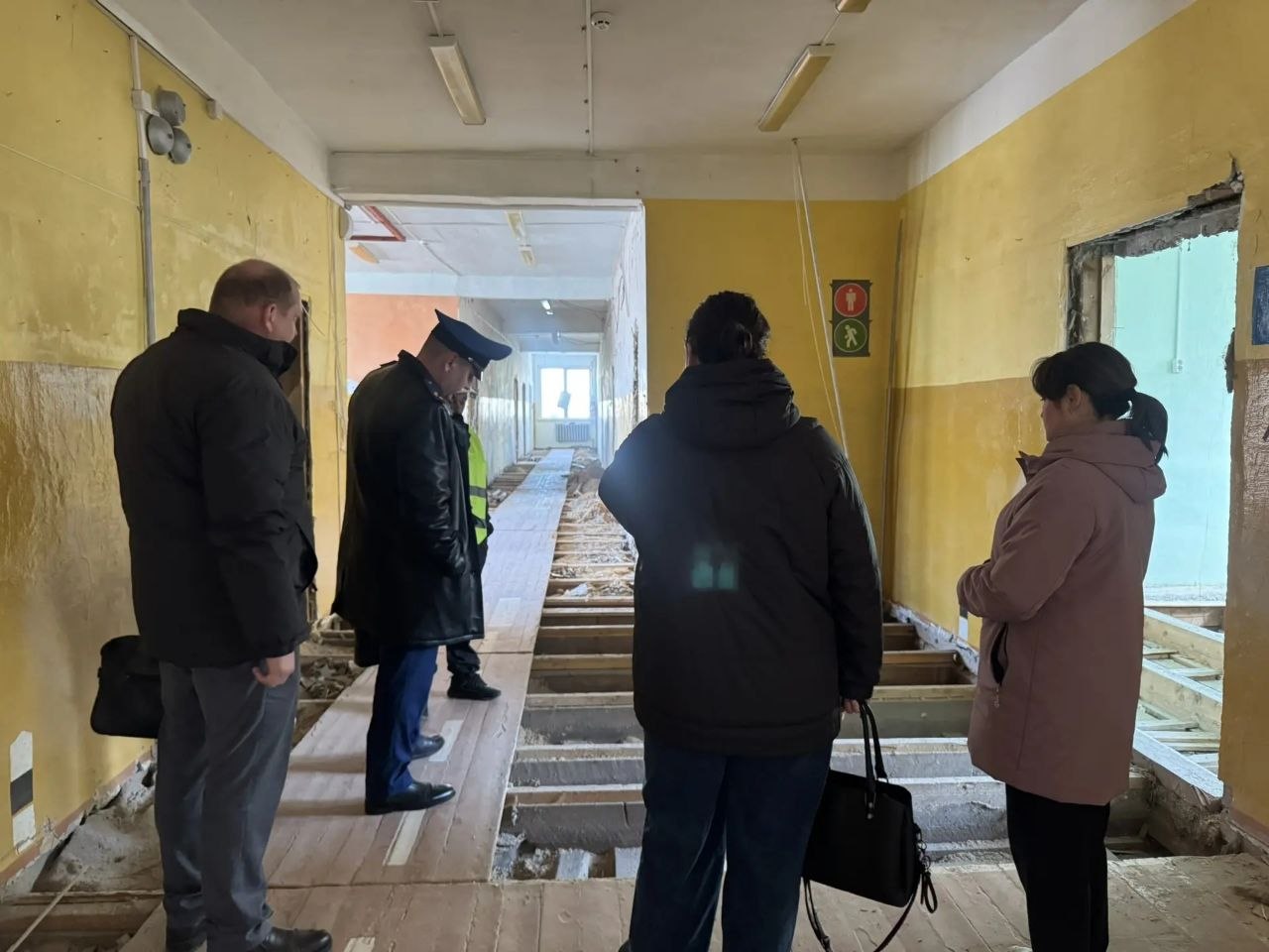 Пока вечный двигатель не создан, профессии, связанные с ремонтом, вечны Пока вечный двигатель не создан, профессии, связанные с ремонтом, вечны