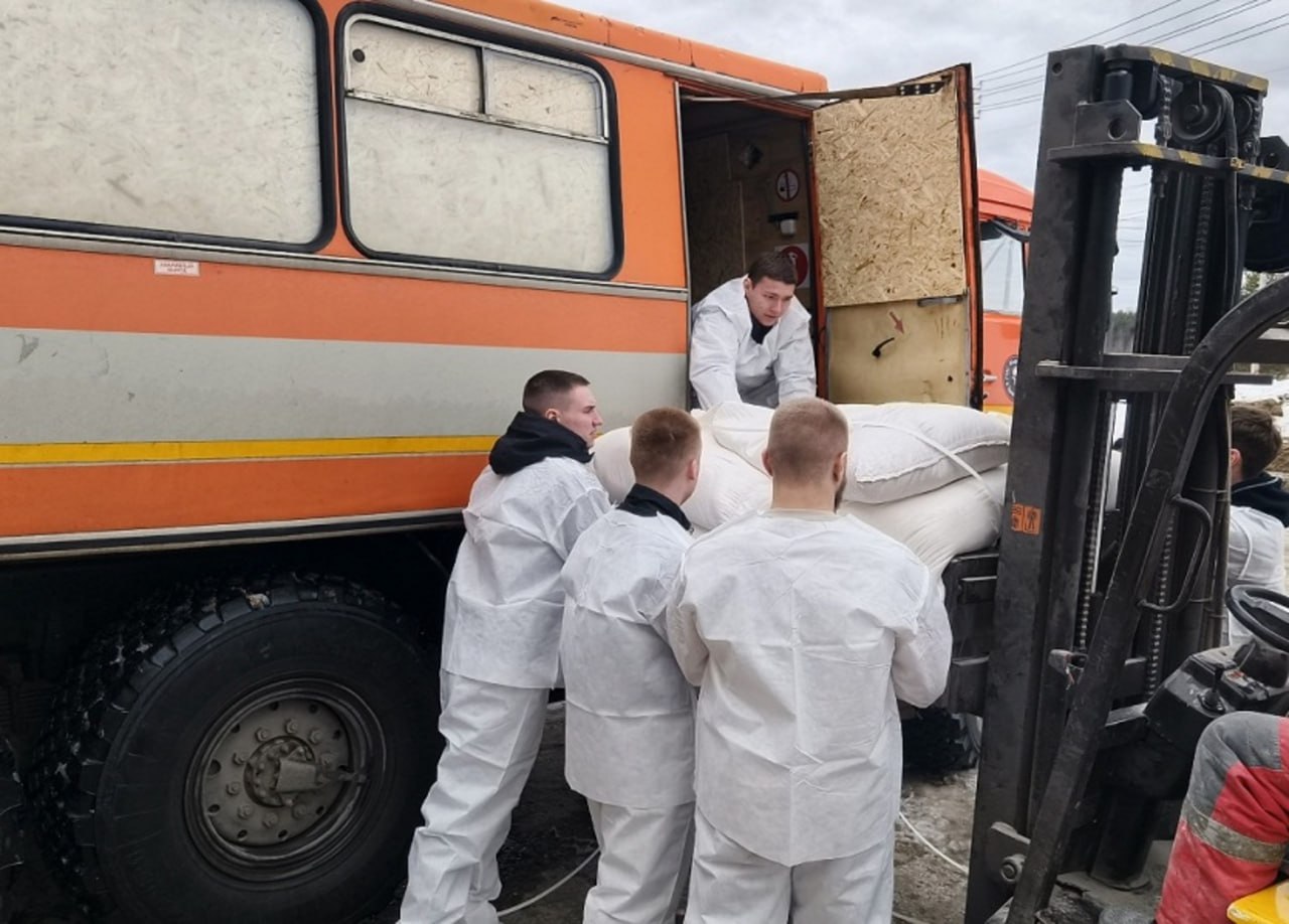 Более 20 кубометров помощи отправили из Коми в Курскую область Более 20 кубометров помощи отправили из Коми в Курскую область