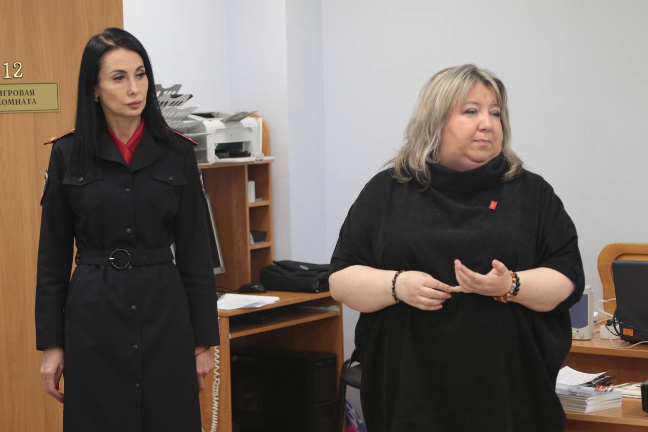 В Сыктывкаре полицейские и «Движение Первых» провели патриотическую встречу для подростков в ЦВСНП