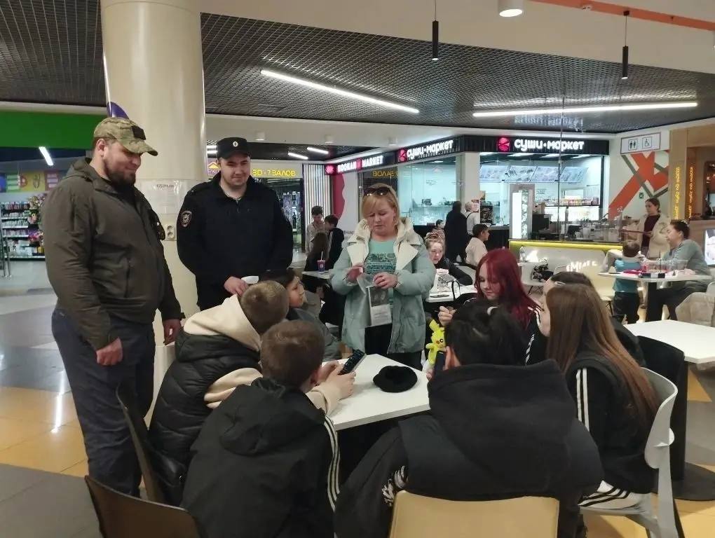 Максим Мартышин: На минувших выходных в Сыктывкаре прошёл очередной рейд в рамках месячника «Безопасный март» Максим Мартышин: На минувших выходных в Сыктывкаре прошёл очередной рейд в рамках месячника «Безопасный март»