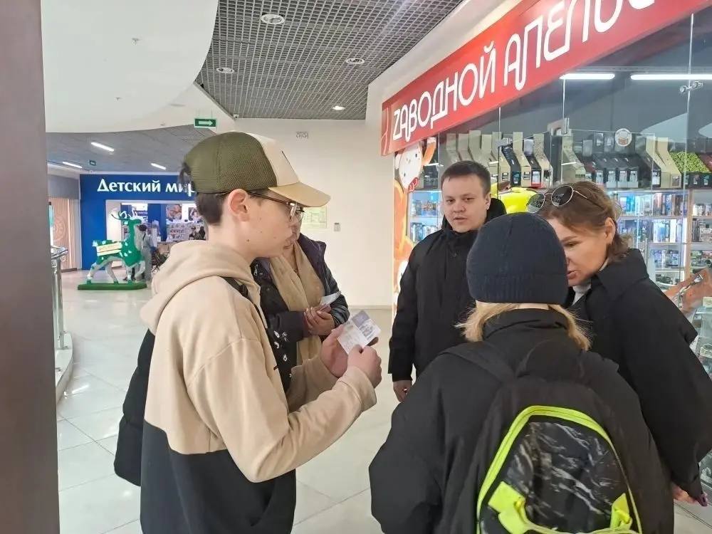 Максим Мартышин: На минувших выходных в Сыктывкаре прошёл очередной рейд в рамках месячника «Безопасный март» Максим Мартышин: На минувших выходных в Сыктывкаре прошёл очередной рейд в рамках месячника «Безопасный март»