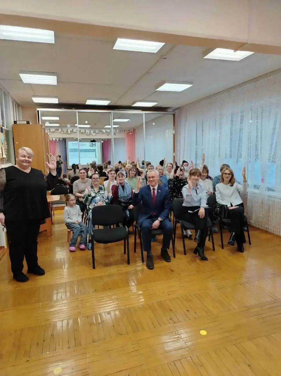 Максим Мартышин: В детском саду № 60 прошло собрание граждан по «Народному бюджету» Максим Мартышин: В детском саду № 60 прошло собрание граждан по «Народному бюджету»