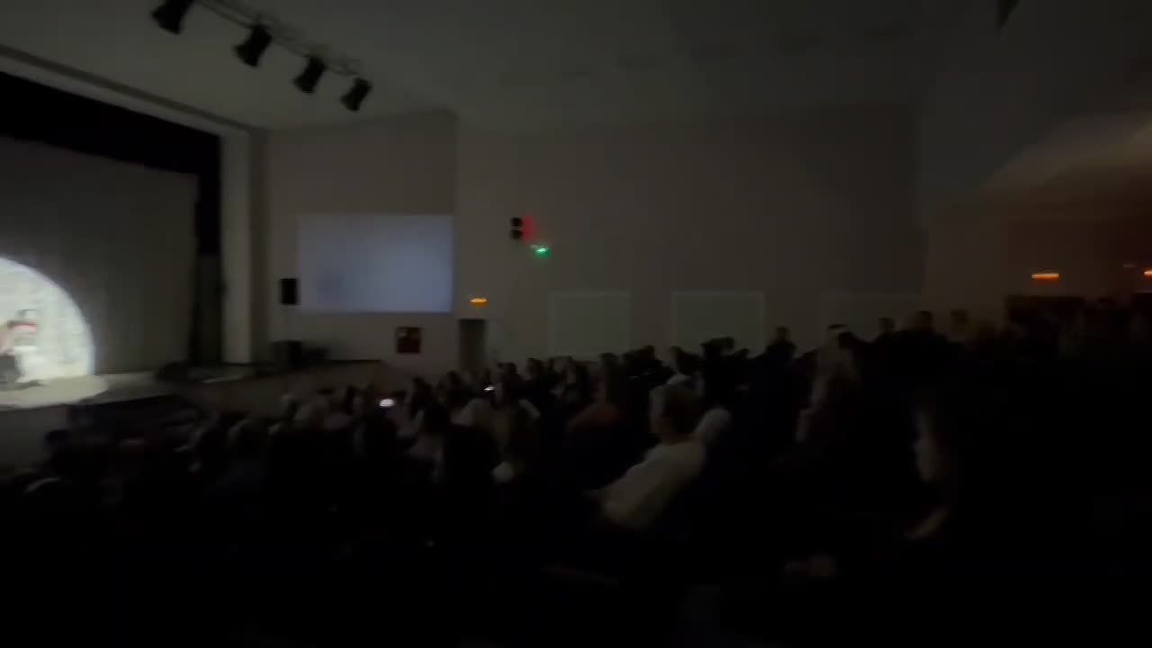 Ростислав Гольдштейн: Друзья! В Объячево продолжается настоящий театральный праздник – XIII Республиканский фестиваль «Неделя театра в Прилузье – 2026»