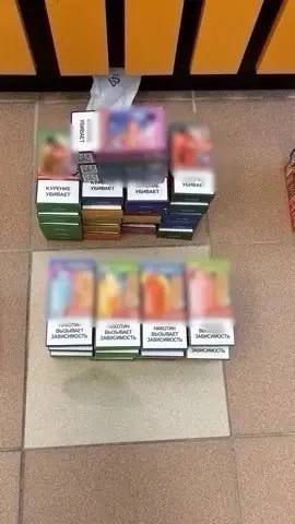 В Сыктывкаре сотрудниками полиции выявлены факты реализации немаркированных вейпов и жидкостей к ним В Сыктывкаре сотрудниками полиции выявлены факты реализации немаркированных вейпов и жидкостей к ним