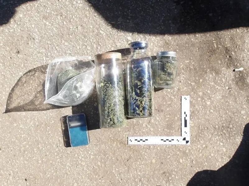 В Сыктывдинском районе полицейские задержали электровелосипедиста по подозрению в незаконном обороте наркотиков В Сыктывдинском районе полицейские задержали электровелосипедиста по подозрению в незаконном обороте наркотиков