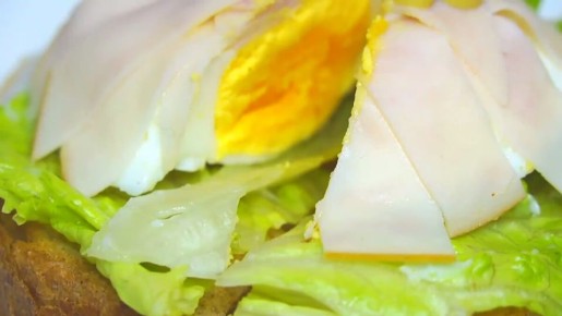 Необычный завтрак из яиц: простота и оригинальность в одном блюде