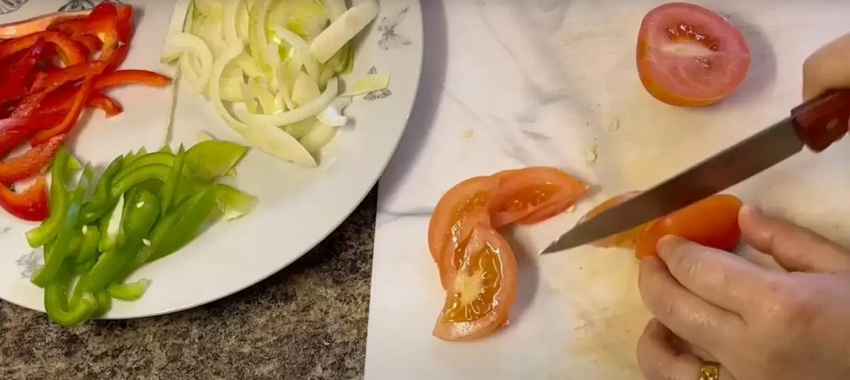 Готовим идеальный хот-дог: классический рецепт на любой вкус