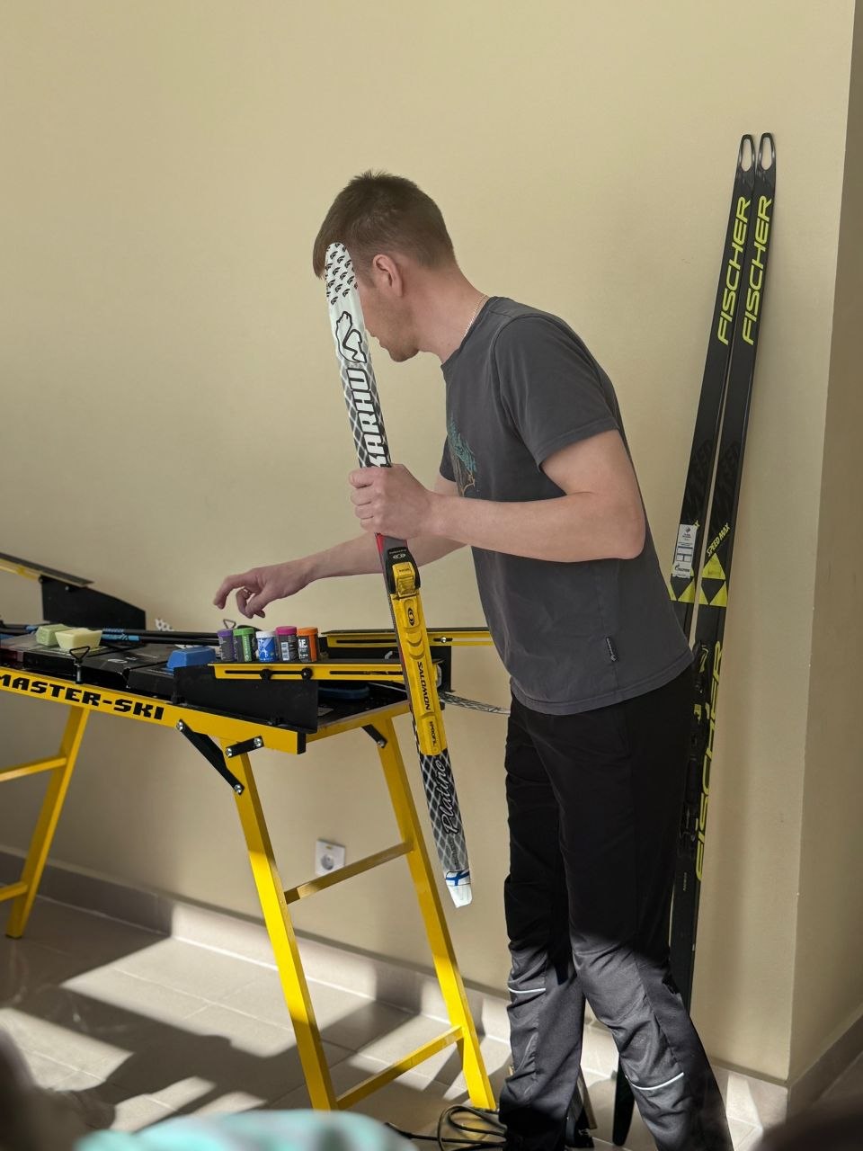 Максим Мартышин: Знаете, что общего между древним охотником и современным спортсменом? Лыжи! И воспитанники детского сада №99 теперь знают это точно Максим Мартышин: Знаете, что общего между древним охотником и современным спортсменом? Лыжи! И воспитанники детского сада №99 теперь знают это точно