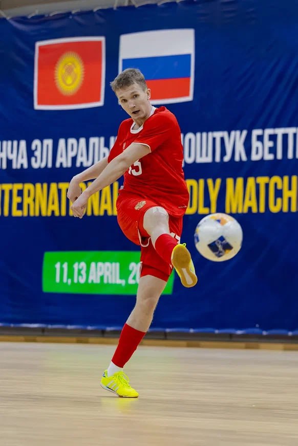 По возвращению в Сыктывкар Роман Иванин прокомментировал дебют в сборной России по футзалу: По возвращению в Сыктывкар Роман Иванин прокомментировал дебют в сборной России по футзалу: