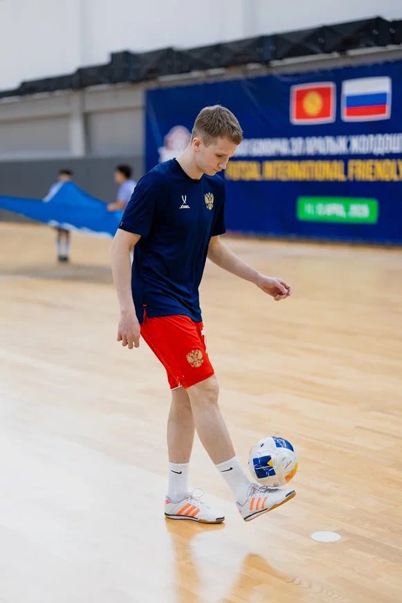 По возвращению в Сыктывкар Роман Иванин прокомментировал дебют в сборной России по футзалу: По возвращению в Сыктывкар Роман Иванин прокомментировал дебют в сборной России по футзалу: