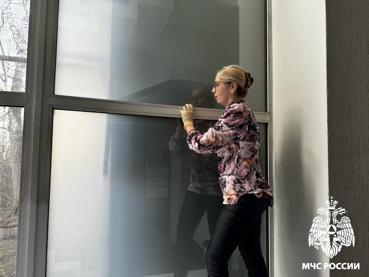 Сегодня в Главном управлении МЧС России по Республике Коми был организован и проведён традиционный субботник Сегодня в Главном управлении МЧС России по Республике Коми был организован и проведён традиционный субботник