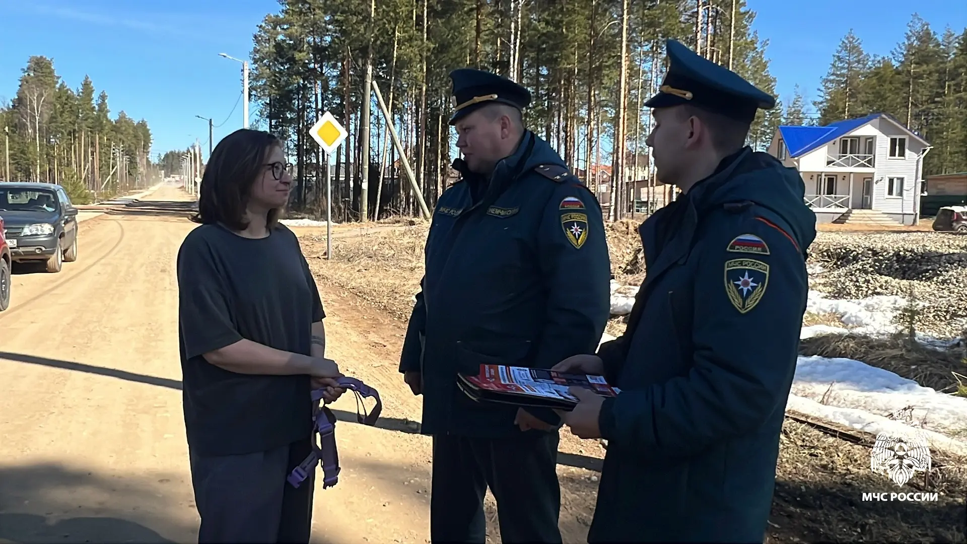 Усиленная профилактика. В Сыктывкар пришла теплая погода, и граждане устремляются на свои дачные владения и приусадебные участки Усиленная профилактика. В Сыктывкар пришла теплая погода, и граждане устремляются на свои дачные владения и приусадебные участки