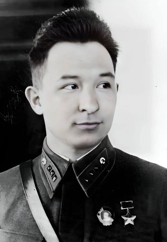 Максим Мартышин: Вчера начал рассказывать об улицах Сыктывкара - о тех, кто подарил нам мирное небо Максим Мартышин: Вчера начал рассказывать об улицах Сыктывкара - о тех, кто подарил нам мирное небо