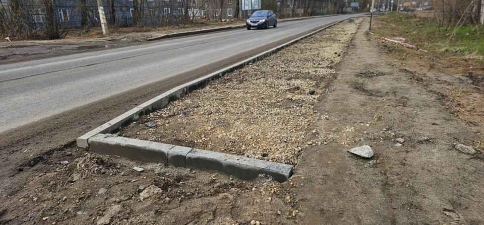 В Сыктывкаре продолжается ремонт улицы Пермской