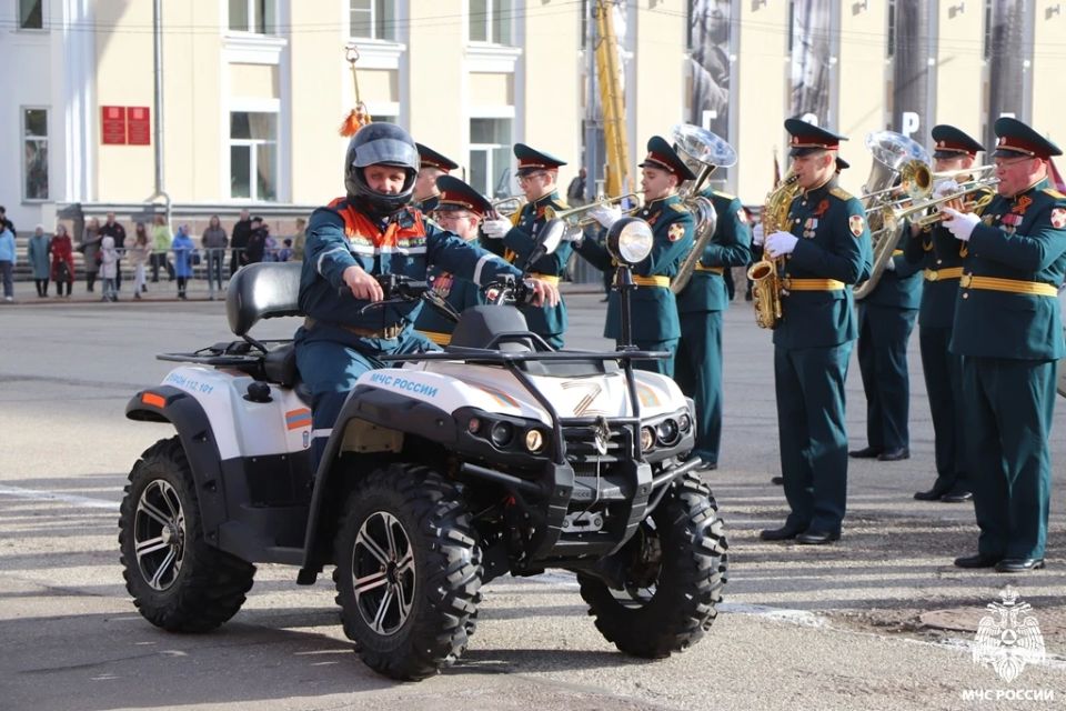 Мы готовы! На главной площади Республики Коми состоялась генеральная репетиция Парада Победы Мы готовы! На главной площади Республики Коми состоялась генеральная репетиция Парада Победы