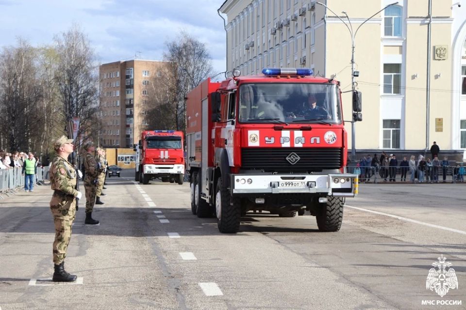 Мы готовы! На главной площади Республики Коми состоялась генеральная репетиция Парада Победы Мы готовы! На главной площади Республики Коми состоялась генеральная репетиция Парада Победы