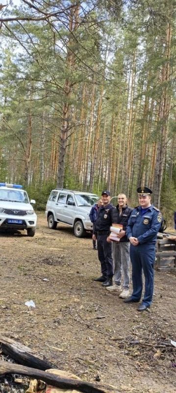 Сотрудники Управления по делам ГО и ЧС Сыктывкара совместно с представителями Минприроды республики, Управления МВД России по городу Сыктывкару и отдела надзорной деятельности и профилактической работы МЧС в выходные дни... Сотрудники Управления по делам ГО и ЧС Сыктывкара совместно с представителями Минприроды республики, Управления МВД России по городу Сыктывкару и отдела надзорной деятельности и профилактической работы МЧС в выходные дни...