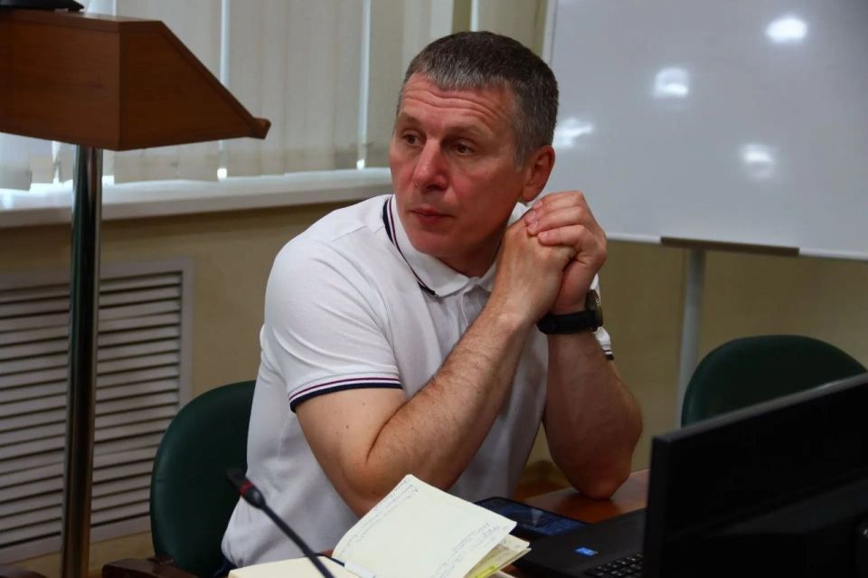 Максим Мартышин: Сегодня к нам в администрацию приходили наши партнёры из банка Максим Мартышин: Сегодня к нам в администрацию приходили наши партнёры из банка