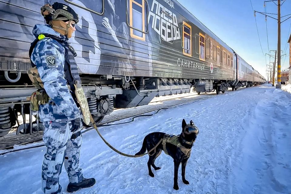 Сегодня 35-ю годовщину со дня формирования отряда отмечает воркутинский ОМОН «Арктика» Росгвардии Сегодня 35-ю годовщину со дня формирования отряда отмечает воркутинский ОМОН «Арктика» Росгвардии