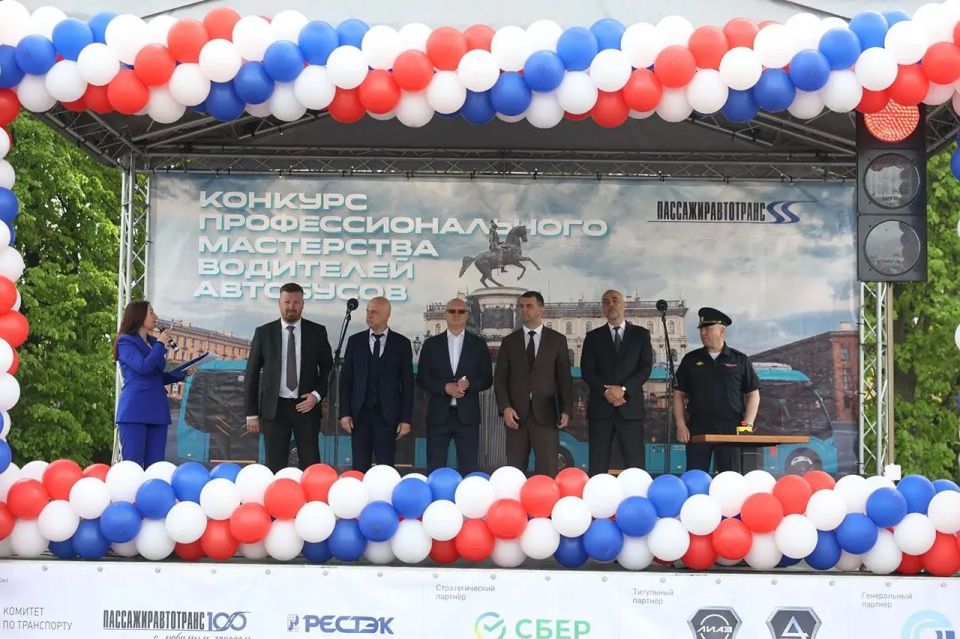 В Санкт-Петербурге проходит финал Международного конкурса профессионального мастерства водителей автобусов В Санкт-Петербурге проходит финал Международного конкурса профессионального мастерства водителей автобусов