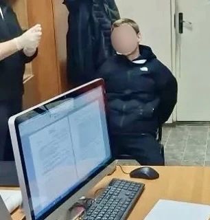 В Сыктывкаре полицейскими задержан 22-летний наркосбытчик со 100 граммами мефедрона В Сыктывкаре полицейскими задержан 22-летний наркосбытчик со 100 граммами мефедрона