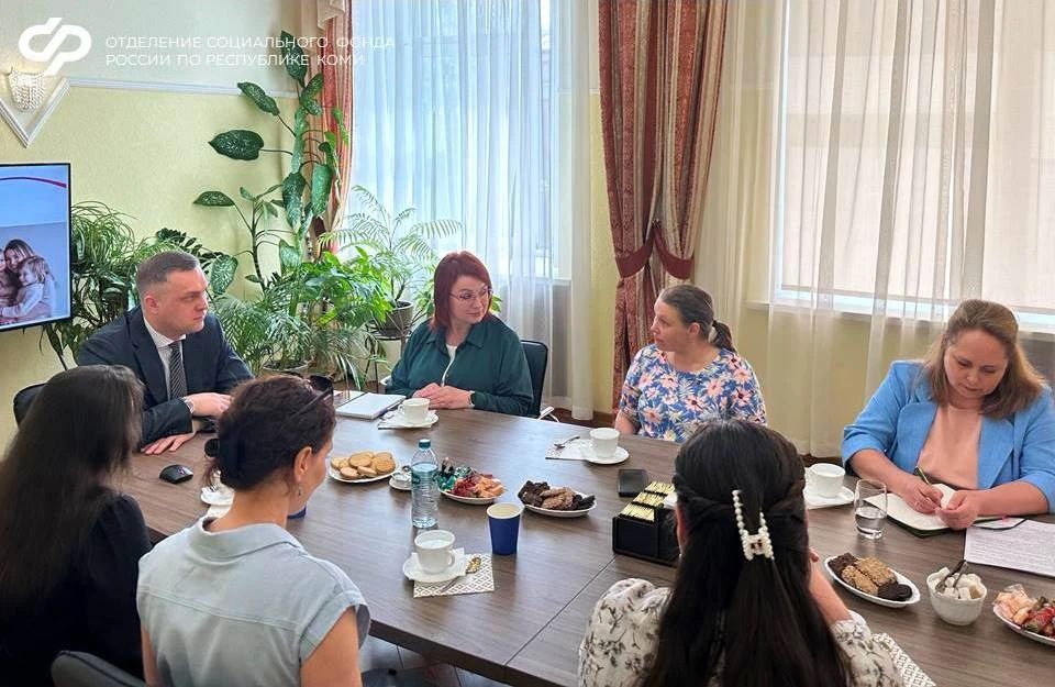 С 1 июня Отделение СФР по Республике Коми начнет принимать заявления на получение семейной выплаты для работающих родителей двух и более детей С 1 июня Отделение СФР по Республике Коми начнет принимать заявления на получение семейной выплаты для работающих родителей двух и более детей