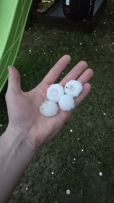 Почти все городские службы боролись с последствиями разгула стихии в Сыктывкаре Почти все городские службы боролись с последствиями разгула стихии в Сыктывкаре