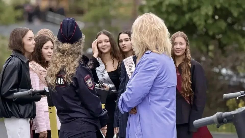 В период проведения праздничных мероприятий, посвящённых Последнему звонку, особое внимание уделялось безопасности несовершеннолетних В период проведения праздничных мероприятий, посвящённых Последнему звонку, особое внимание уделялось безопасности несовершеннолетних