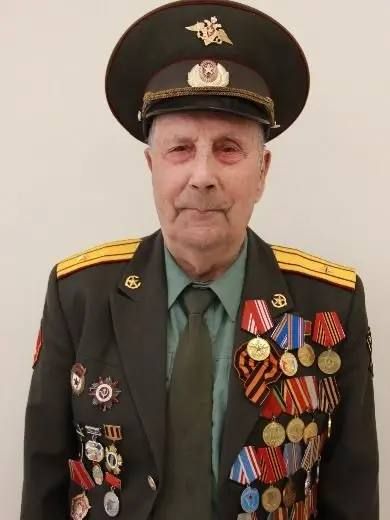 Максим Мартышин: Друзья, продолжаю рубрику о Почётных гражданах Сыктывкара Максим Мартышин: Друзья, продолжаю рубрику о Почётных гражданах Сыктывкара