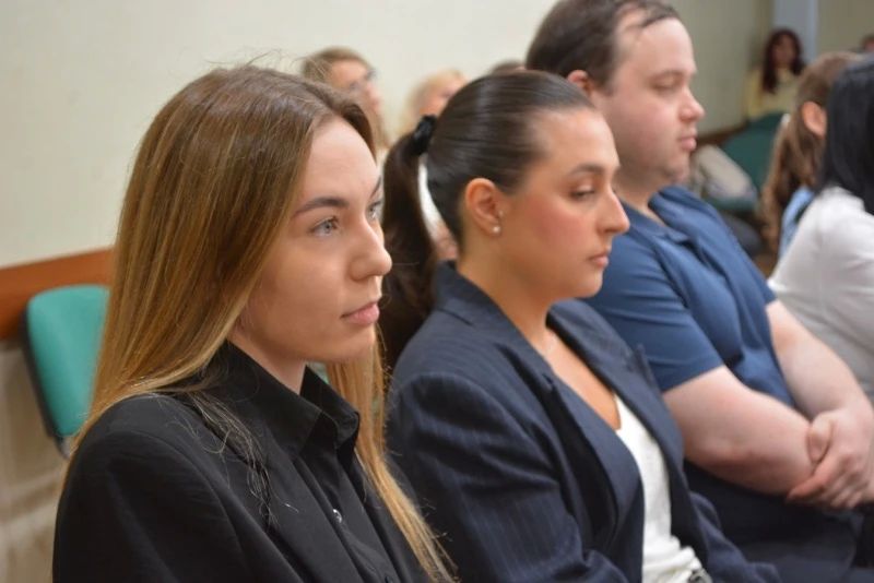 В Сыктывкаре полицейские и общественники организовали семинар по профилактике мошенничества для сотрудников администрации города В Сыктывкаре полицейские и общественники организовали семинар по профилактике мошенничества для сотрудников администрации города