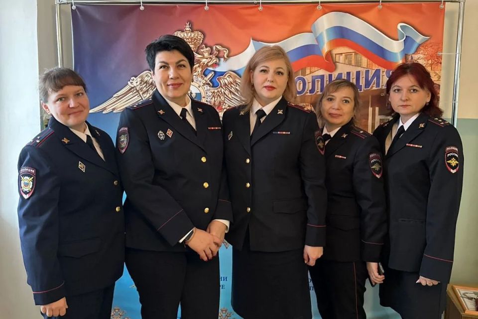 Подполковник полиции Ольга Ашитко: «Завтра обязательно будет рассвет!» Подполковник полиции Ольга Ашитко: «Завтра обязательно будет рассвет!»