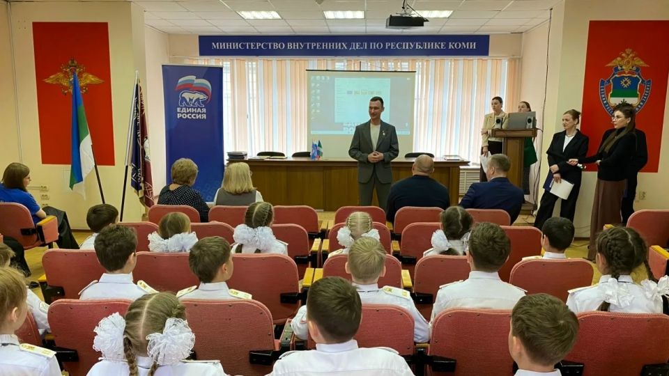 Двенадцать городских и сельских музеев образовательных организаций и вузов участвовали в региональном этапе конкурса партии «Единая Россия» «Военно-исторические диорамы: история в деталях»