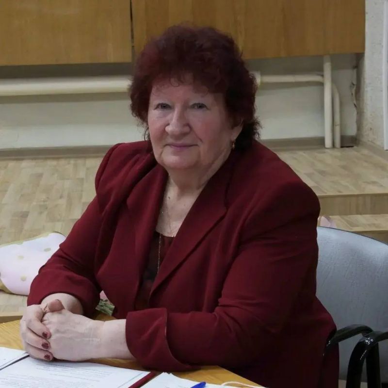 Максим Мартышин: Друзья, сегодня - последняя часть моего рассказа о Почётных гражданах Сыктывкара из сферы государственного и муниципального управления, а также общественной работы Максим Мартышин: Друзья, сегодня - последняя часть моего рассказа о Почётных гражданах Сыктывкара из сферы государственного и муниципального управления, а также общественной работы