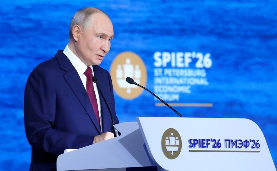 Владимир Путин поручил отложить дальнейшее снижение порога выручки для применения бизнесом упрощённой системы налогообложения