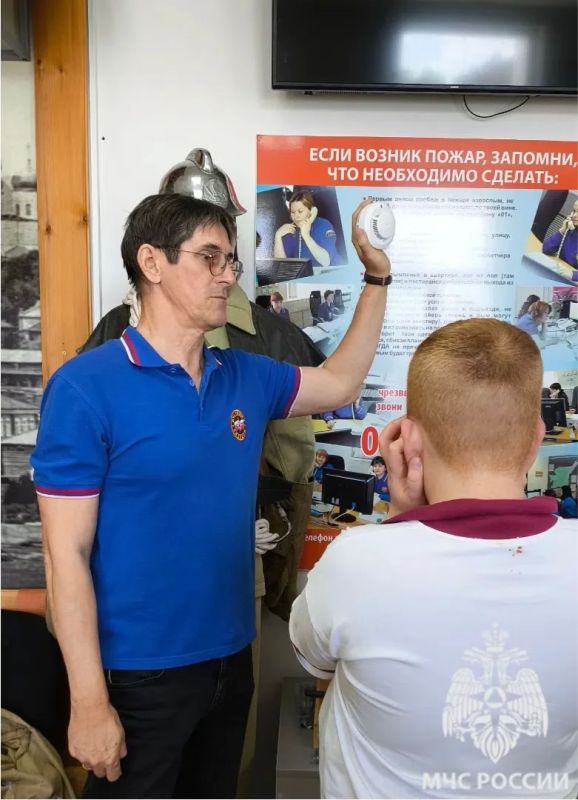 Приходи на выставку. Начинаем лето правильно – с посещения Пожарно-технической выставки Главного управления МЧС России по Республике Коми Приходи на выставку. Начинаем лето правильно – с посещения Пожарно-технической выставки Главного управления МЧС России по Республике Коми