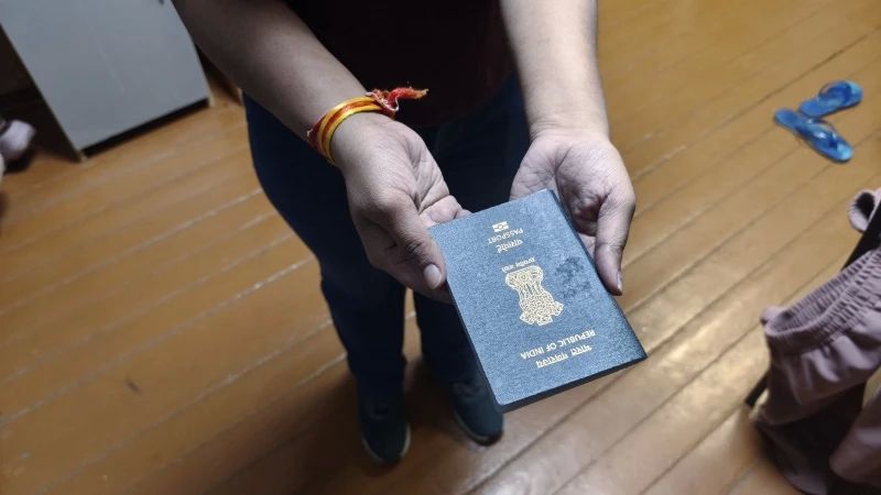 В Сыктывкаре сотрудники полиции и общественники провели профилактический рейд в рамках операции «Нелегал» В Сыктывкаре сотрудники полиции и общественники провели профилактический рейд в рамках операции «Нелегал»